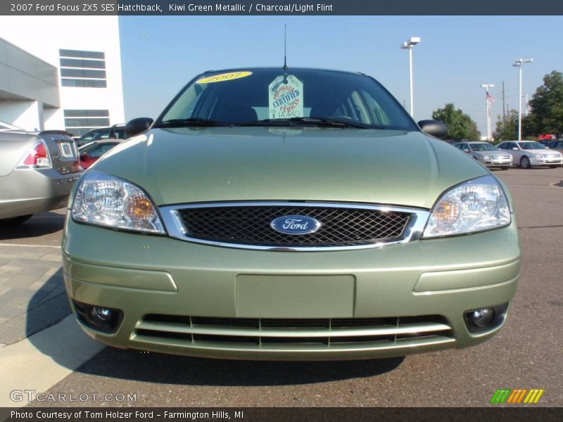 Kiwi Green Metallic / Charcoal/Light Flint 2007 Ford Focus ZX5 SES Hatchback