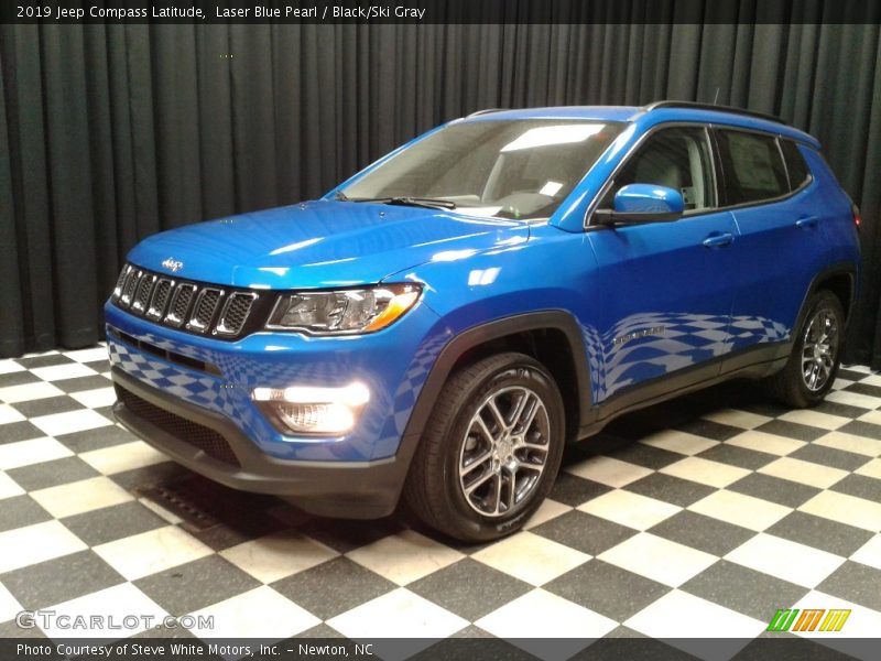 Laser Blue Pearl / Black/Ski Gray 2019 Jeep Compass Latitude