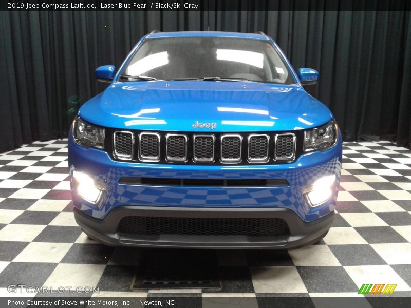 Laser Blue Pearl / Black/Ski Gray 2019 Jeep Compass Latitude