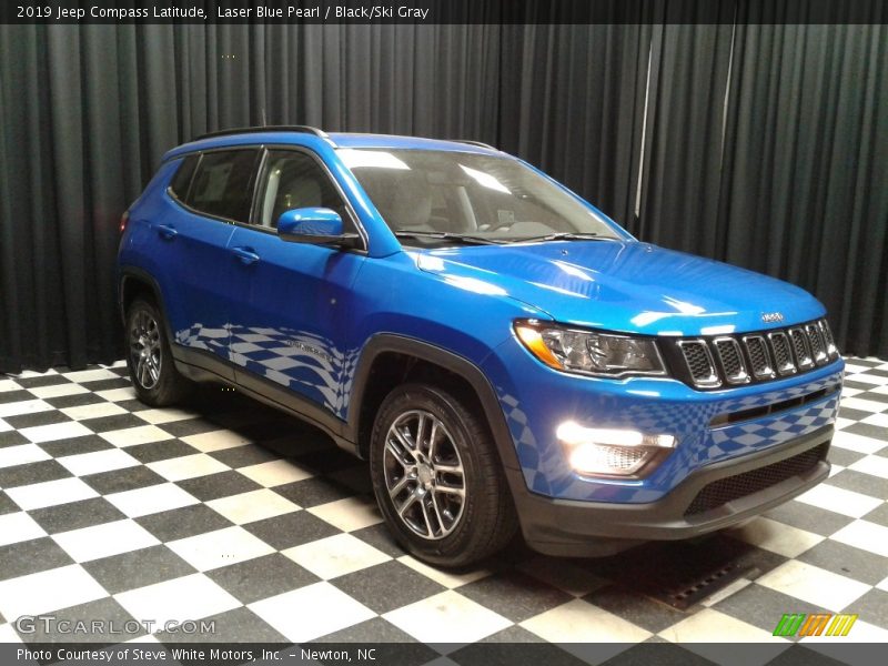 Laser Blue Pearl / Black/Ski Gray 2019 Jeep Compass Latitude