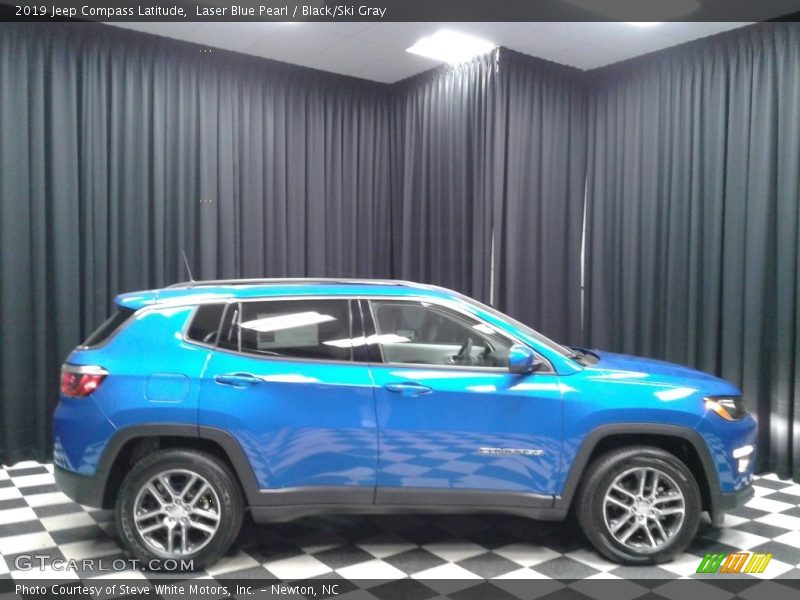 Laser Blue Pearl / Black/Ski Gray 2019 Jeep Compass Latitude
