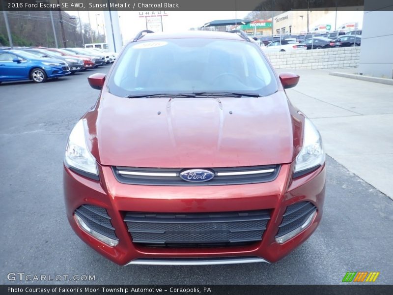Sunset Metallic / Charcoal Black 2016 Ford Escape SE 4WD