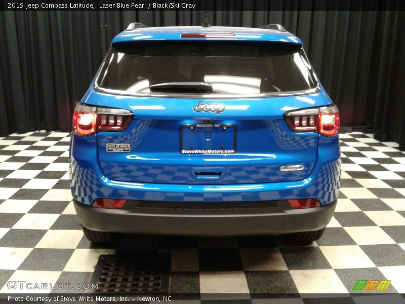 Laser Blue Pearl / Black/Ski Gray 2019 Jeep Compass Latitude