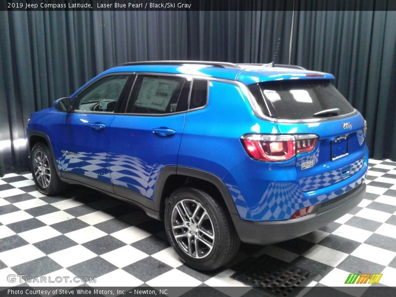 Laser Blue Pearl / Black/Ski Gray 2019 Jeep Compass Latitude