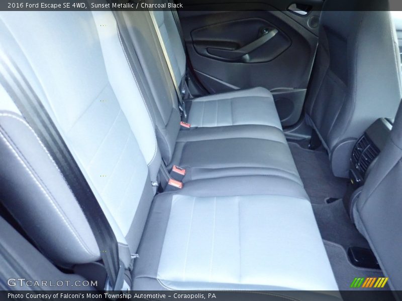 Sunset Metallic / Charcoal Black 2016 Ford Escape SE 4WD