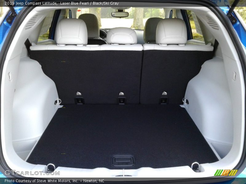 Laser Blue Pearl / Black/Ski Gray 2019 Jeep Compass Latitude