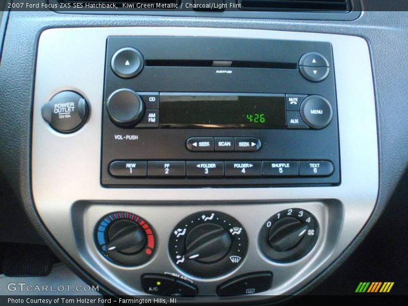 Kiwi Green Metallic / Charcoal/Light Flint 2007 Ford Focus ZX5 SES Hatchback