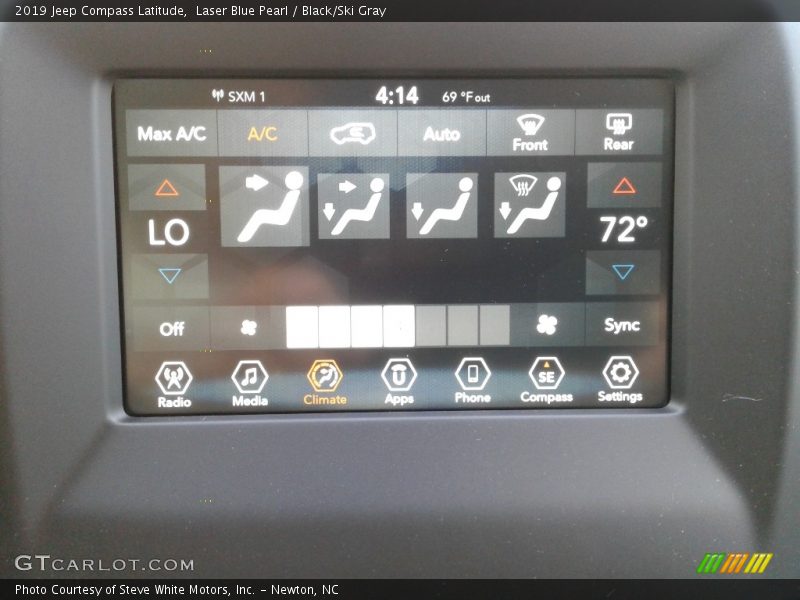 Laser Blue Pearl / Black/Ski Gray 2019 Jeep Compass Latitude
