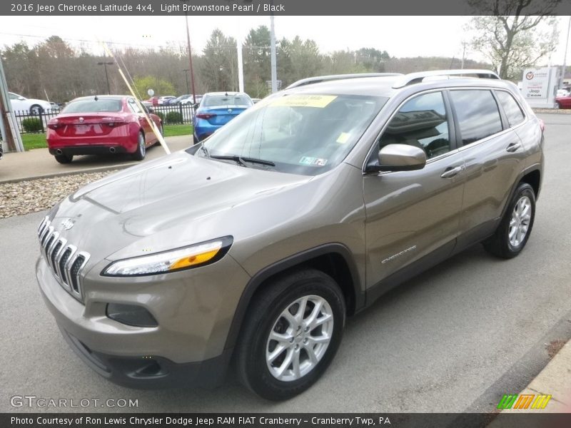 Light Brownstone Pearl / Black 2016 Jeep Cherokee Latitude 4x4