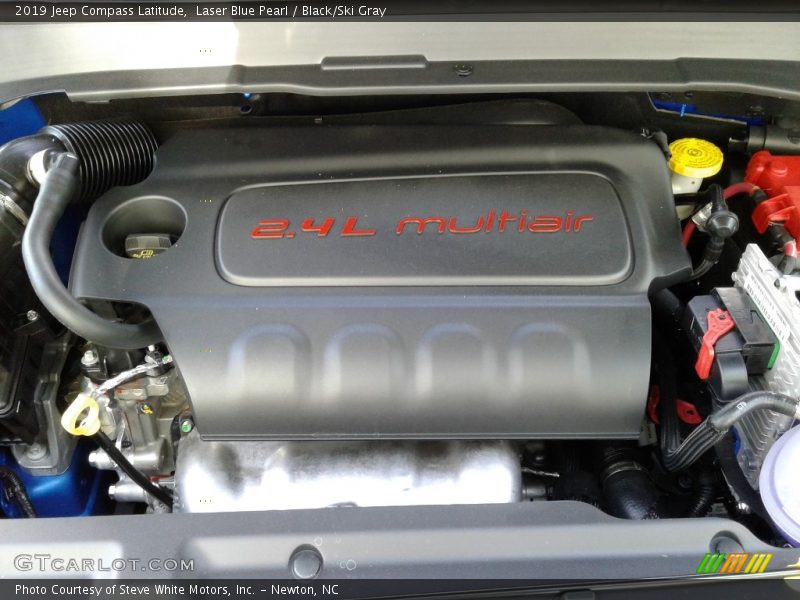 Laser Blue Pearl / Black/Ski Gray 2019 Jeep Compass Latitude