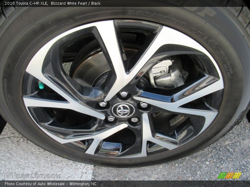 Blizzard White Pearl / Black 2018 Toyota C-HR XLE