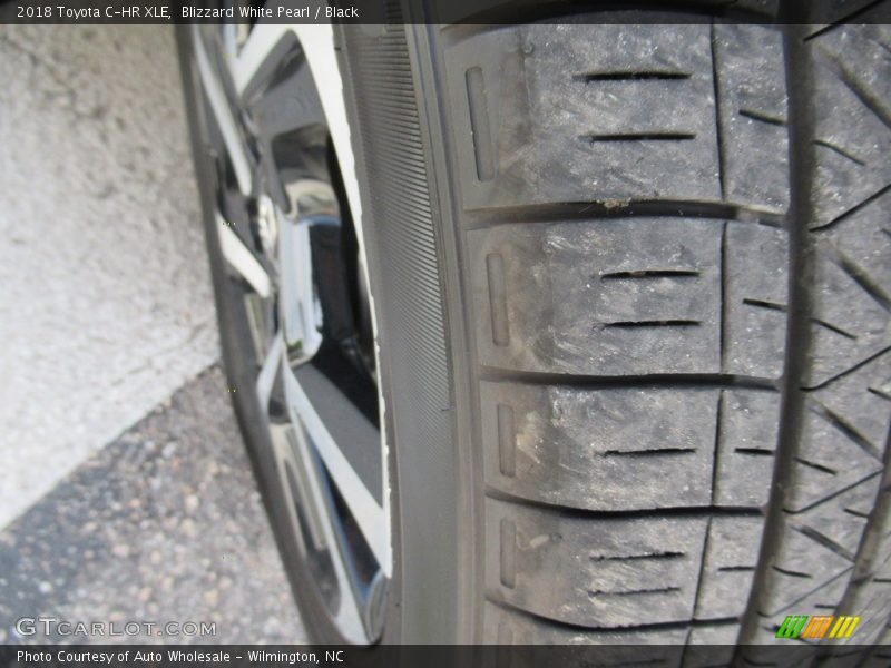 Blizzard White Pearl / Black 2018 Toyota C-HR XLE