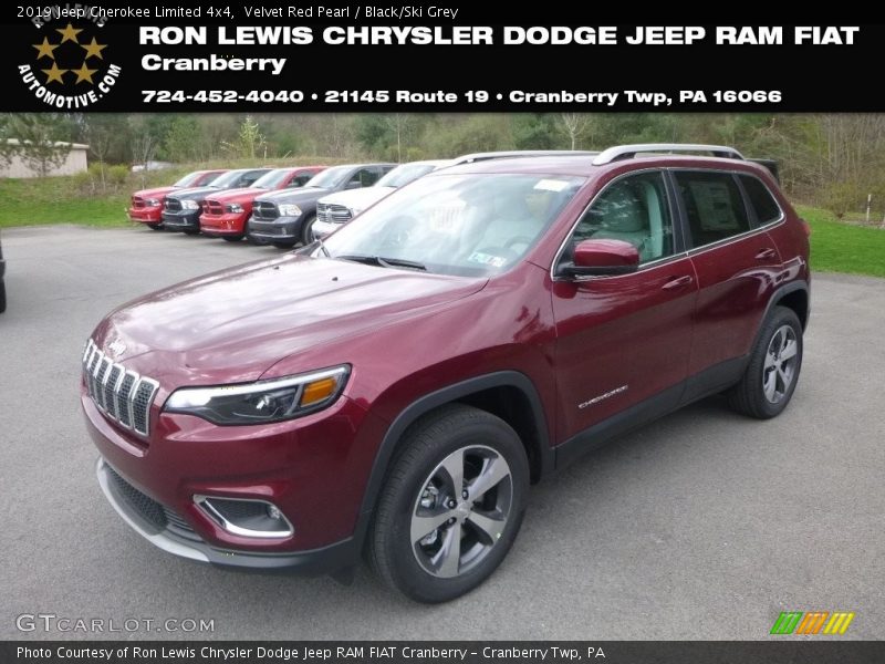 Velvet Red Pearl / Black/Ski Grey 2019 Jeep Cherokee Limited 4x4