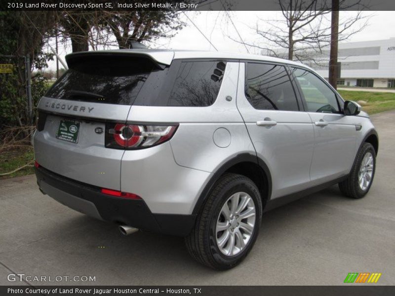 Indus Silver Metallic / Ebony 2019 Land Rover Discovery Sport SE