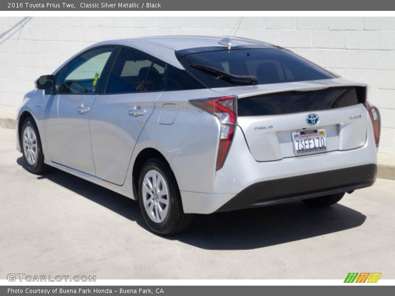 Classic Silver Metallic / Black 2016 Toyota Prius Two