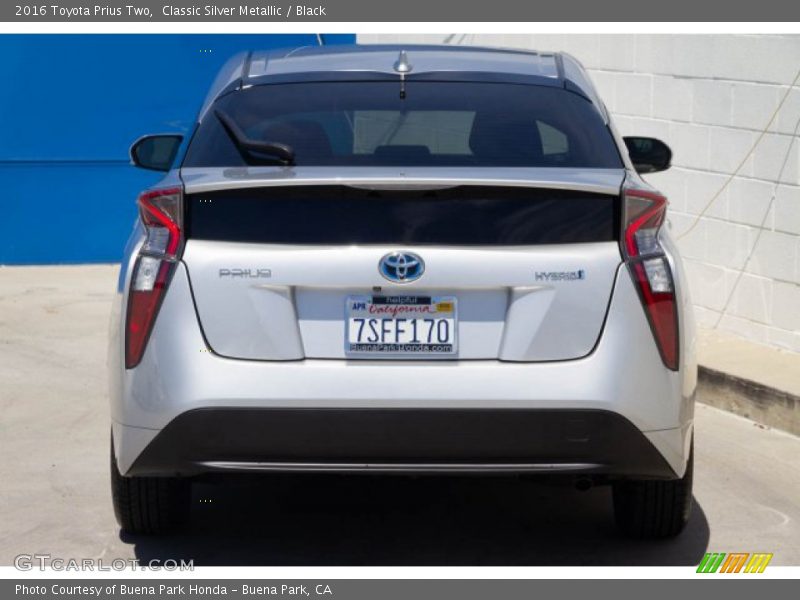 Classic Silver Metallic / Black 2016 Toyota Prius Two