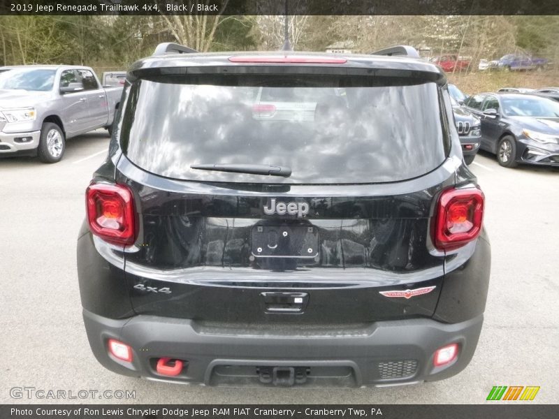Black / Black 2019 Jeep Renegade Trailhawk 4x4