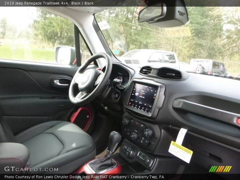 Black / Black 2019 Jeep Renegade Trailhawk 4x4