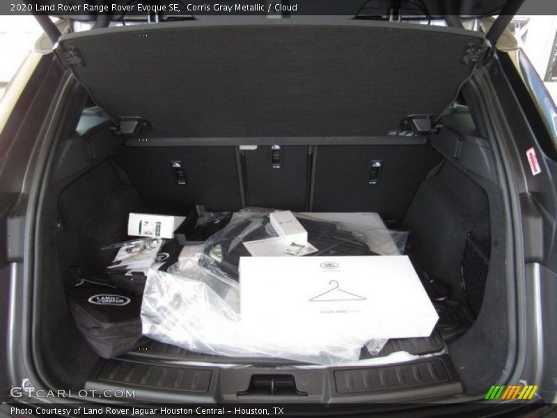  2020 Range Rover Evoque SE Trunk