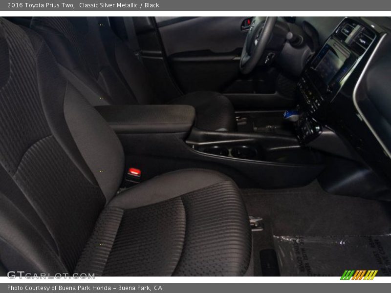 Classic Silver Metallic / Black 2016 Toyota Prius Two