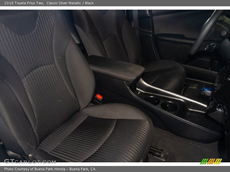 Classic Silver Metallic / Black 2016 Toyota Prius Two