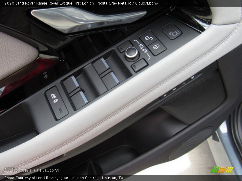 Controls of 2020 Range Rover Evoque First Edition