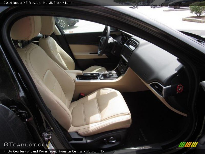 Narvik Black / Latte 2019 Jaguar XE Prestige