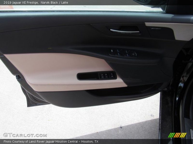 Narvik Black / Latte 2019 Jaguar XE Prestige