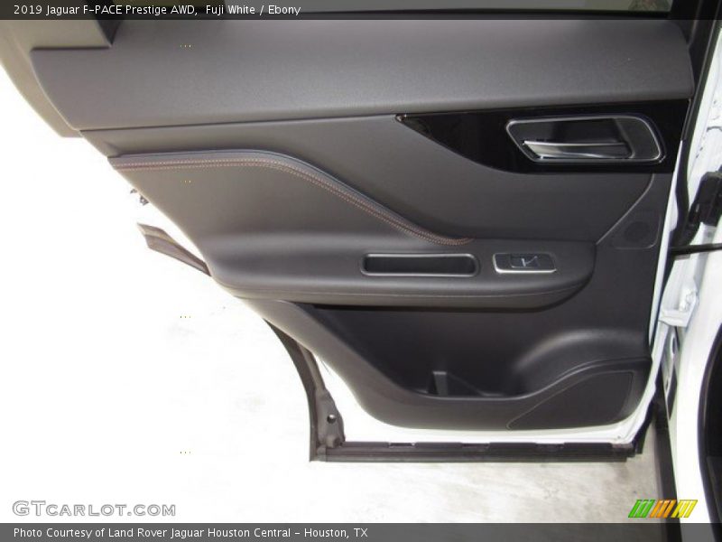 Fuji White / Ebony 2019 Jaguar F-PACE Prestige AWD