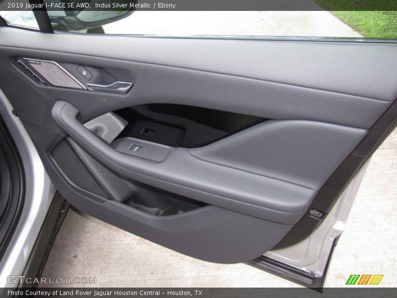 Indus Silver Metallic / Ebony 2019 Jaguar I-PACE SE AWD