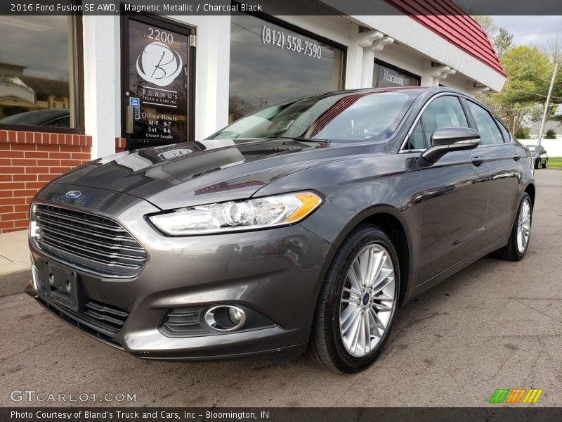 Magnetic Metallic / Charcoal Black 2016 Ford Fusion SE AWD