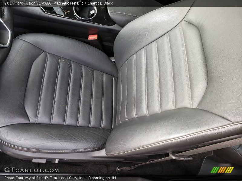 Magnetic Metallic / Charcoal Black 2016 Ford Fusion SE AWD