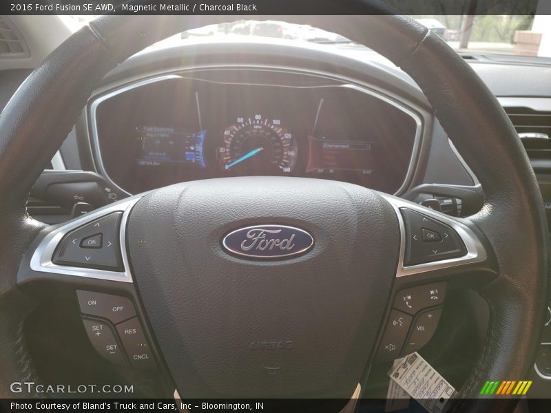 Magnetic Metallic / Charcoal Black 2016 Ford Fusion SE AWD