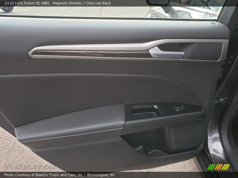 Magnetic Metallic / Charcoal Black 2016 Ford Fusion SE AWD