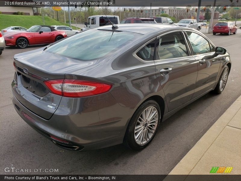 Magnetic Metallic / Charcoal Black 2016 Ford Fusion SE AWD