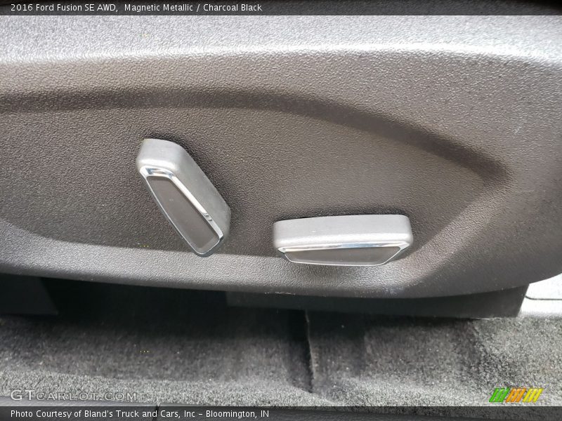 Magnetic Metallic / Charcoal Black 2016 Ford Fusion SE AWD