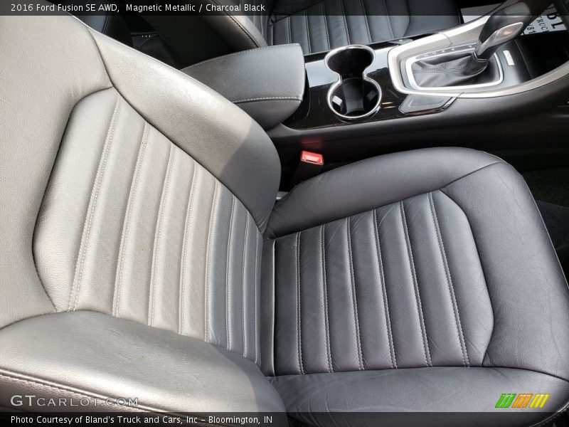 Magnetic Metallic / Charcoal Black 2016 Ford Fusion SE AWD