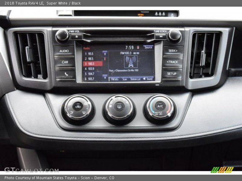 Super White / Black 2018 Toyota RAV4 LE