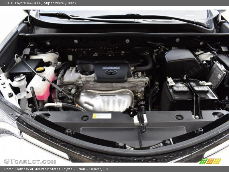 Super White / Black 2018 Toyota RAV4 LE