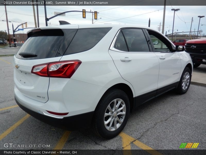 Summit White / Jet Black/Cinnamon 2019 Chevrolet Equinox LT AWD