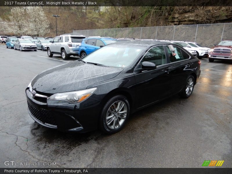 Midnight Black Metallic / Black 2017 Toyota Camry SE