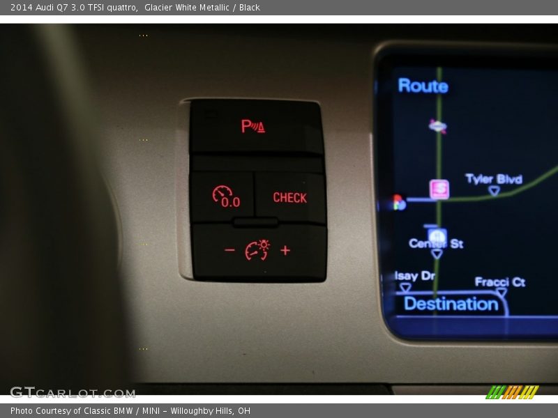 Glacier White Metallic / Black 2014 Audi Q7 3.0 TFSI quattro