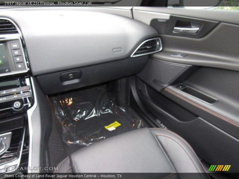 Rhodium Silver / Jet 2017 Jaguar XE 25t Prestige