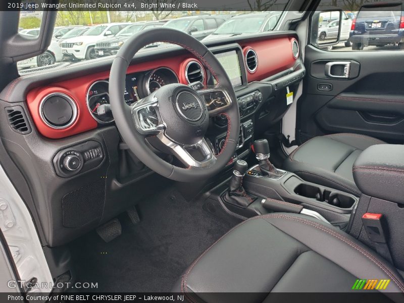 Bright White / Black 2019 Jeep Wrangler Unlimited Rubicon 4x4