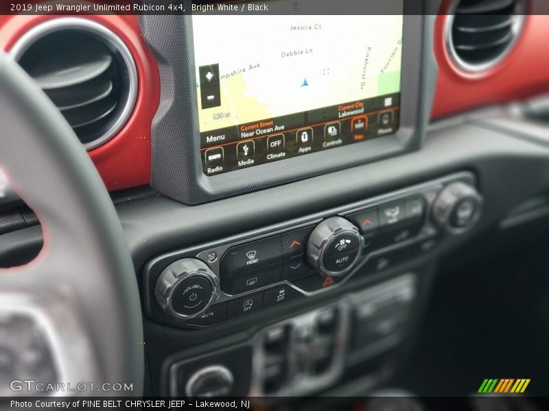 Bright White / Black 2019 Jeep Wrangler Unlimited Rubicon 4x4