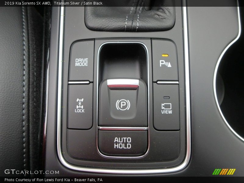Controls of 2019 Sorento SX AWD