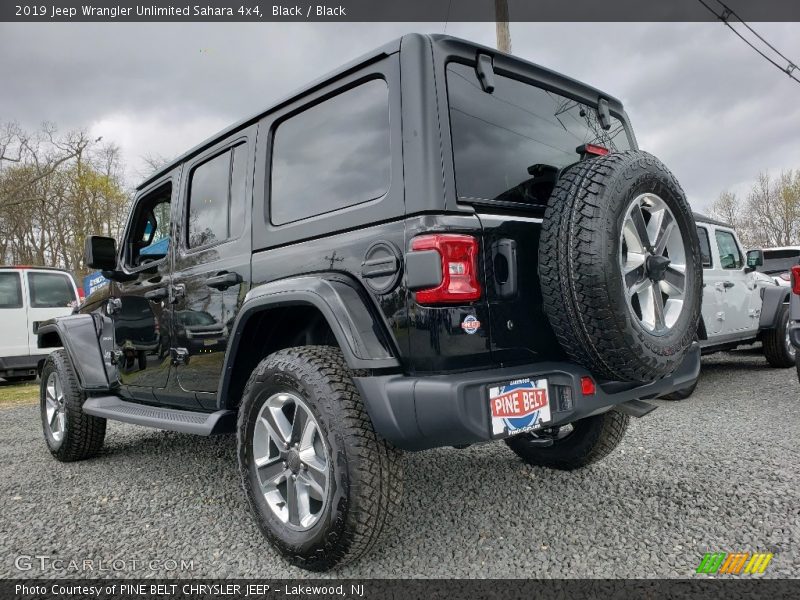 Black / Black 2019 Jeep Wrangler Unlimited Sahara 4x4