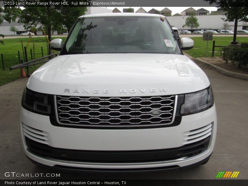 Fuji White / Espresso/Almond 2019 Land Rover Range Rover HSE