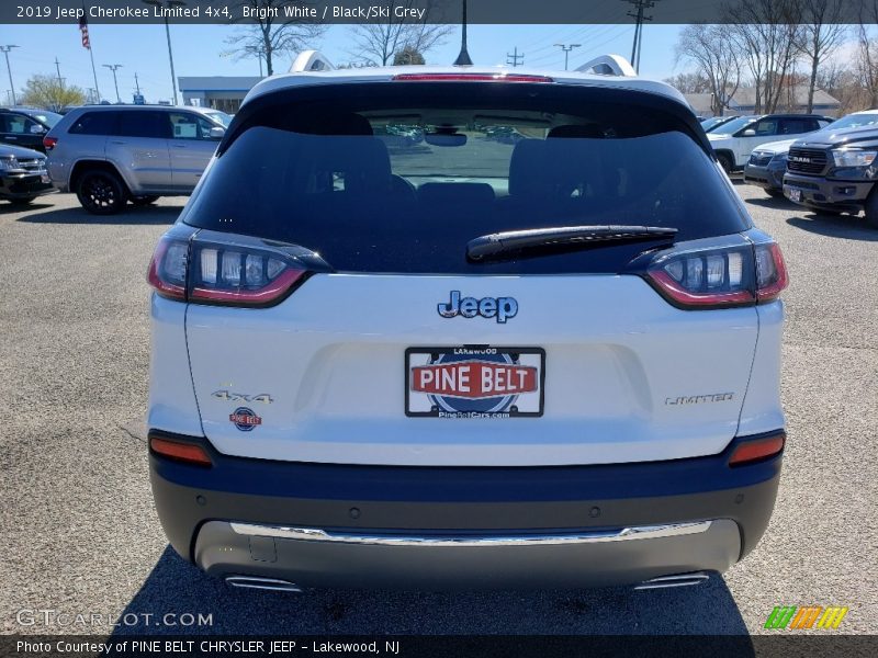 Bright White / Black/Ski Grey 2019 Jeep Cherokee Limited 4x4