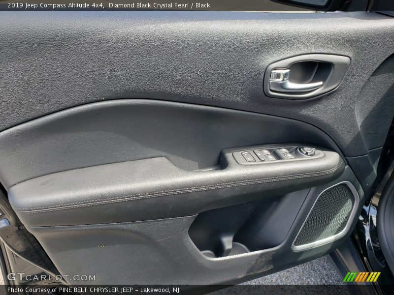 Diamond Black Crystal Pearl / Black 2019 Jeep Compass Altitude 4x4
